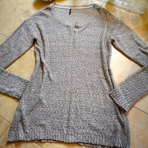 🔵3/$30   Shimmering Shirt/Sweater Pull Over